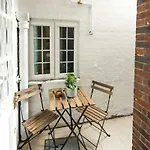 Modern 2-Bed Apt In Marble Arch