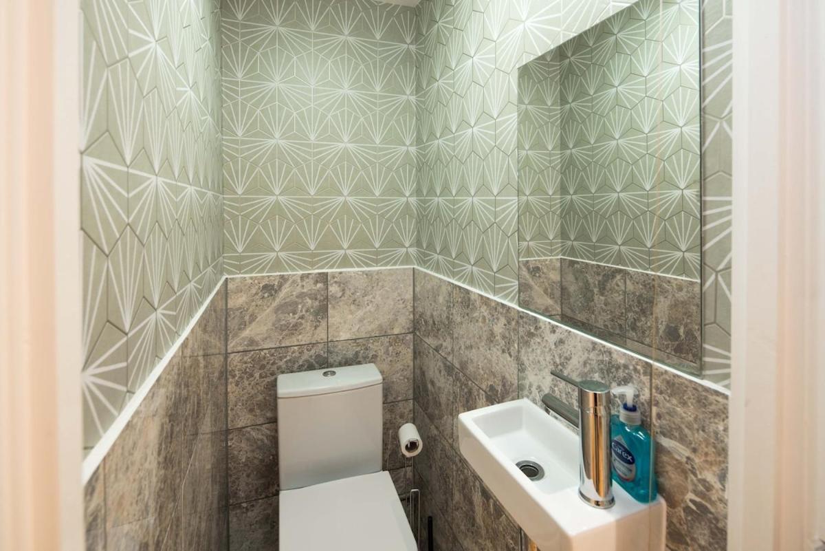 Modern 2-bed In Marble Arch Appartamento Londra